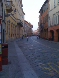 Via Farini, una delle zone più pregiate del centro storico di Parma